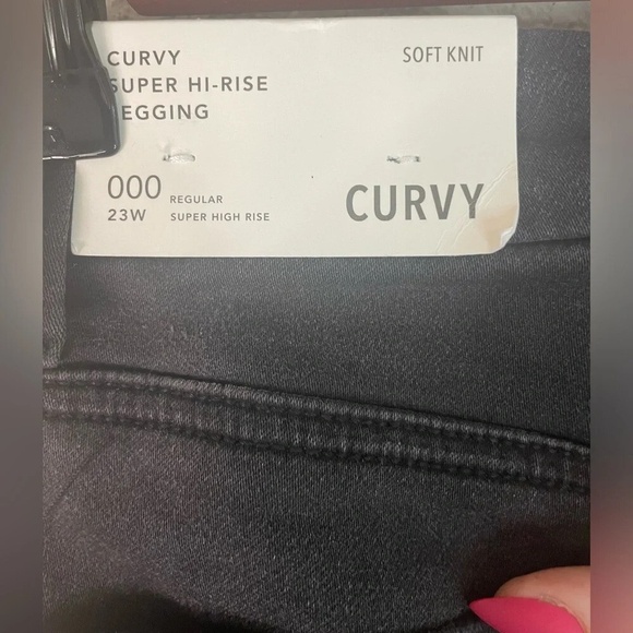 American Eagle Curvy Super Hi-Rise Soft Knit Distressed Jegging- size 23/000 NWT - Picture 7 of 7